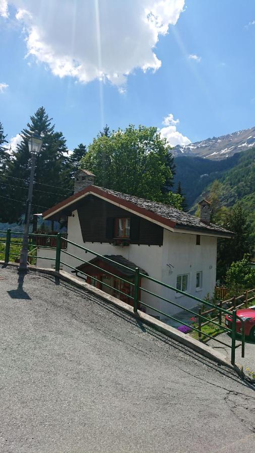 B&B Maison Odille Valtournenche Exterior photo
